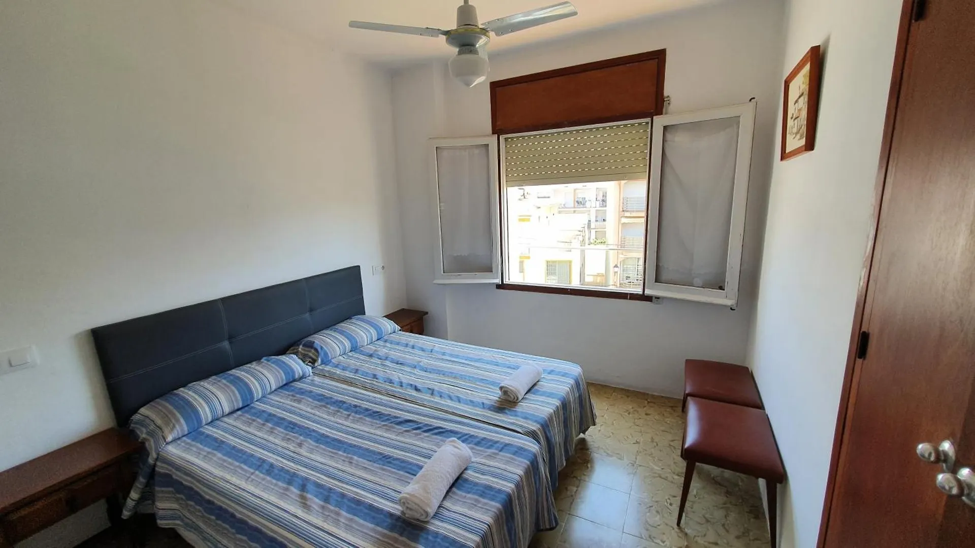 Hostal Cruz Tossa de Mar 0*,