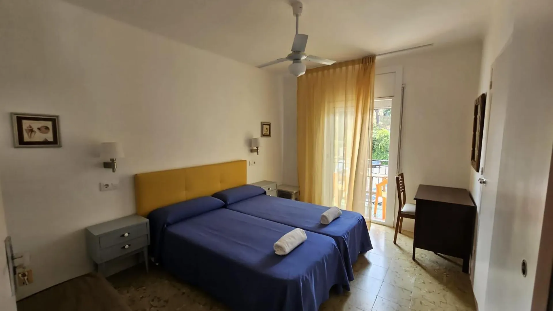 Hostal Cruz Hotel Tossa de Mar Spanje